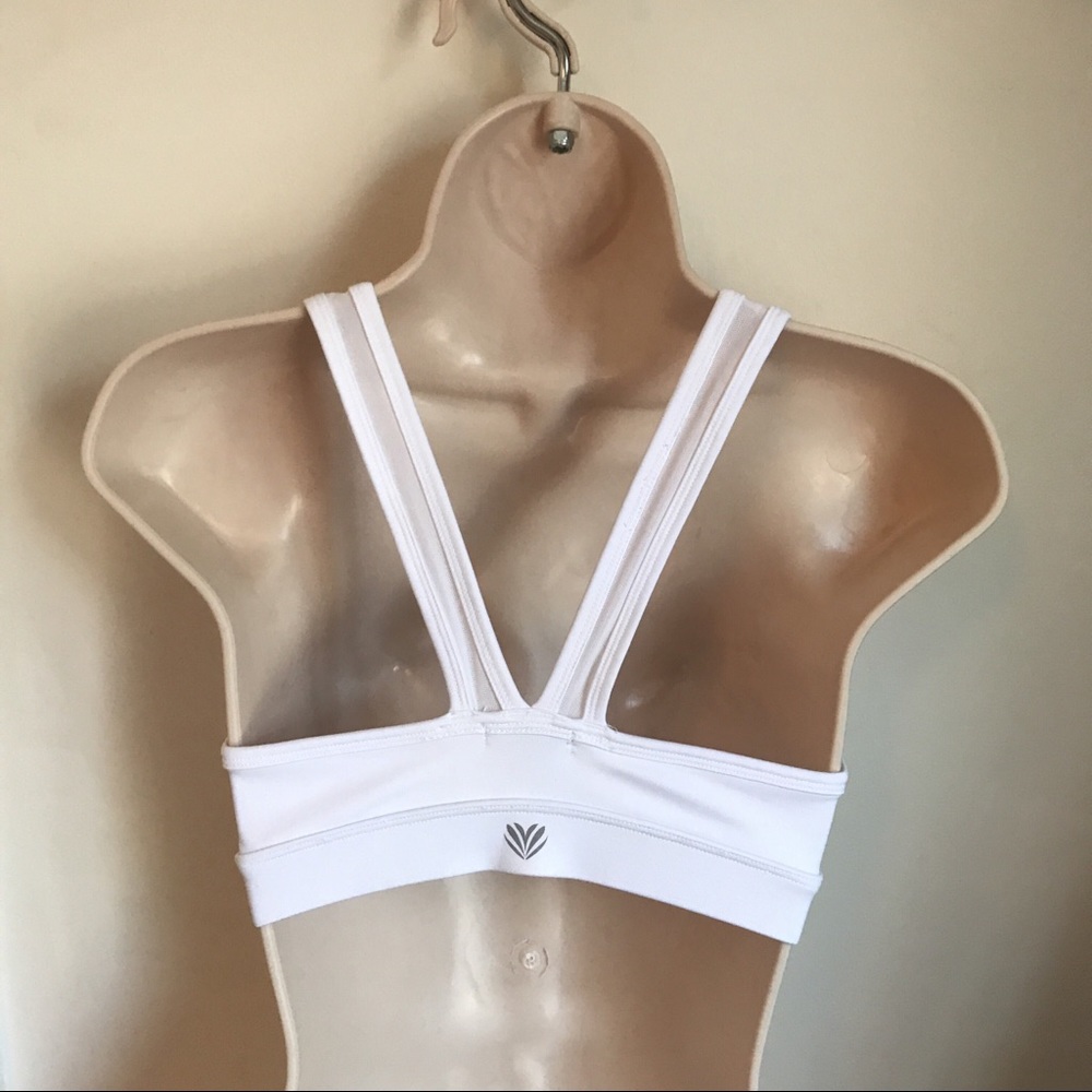 ✨Forever 21 Sports Bra✨ - Picture 2 of 2